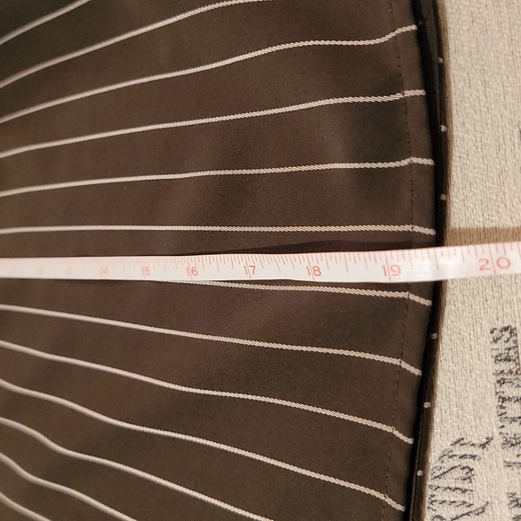 Babaton sleeveless green and cream striped crop top - Picture 7 of 8